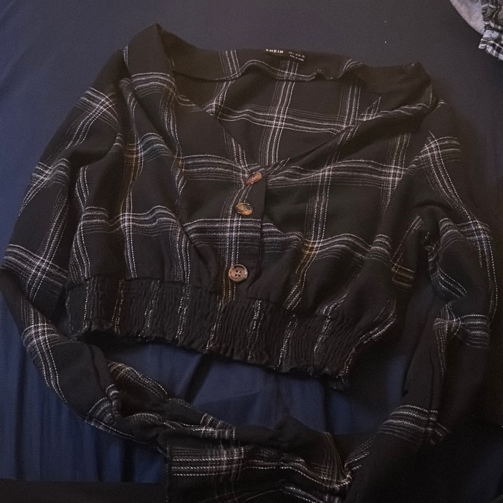 Black and white striped plaid size Small